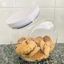 Load image into Gallery viewer, OXO Good Grips Pop Jar 2.8L (7938397667584)