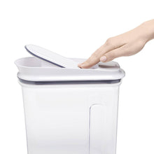 Load image into Gallery viewer, OXO Good Grips Cereal Container 4.2L (7939626893568)